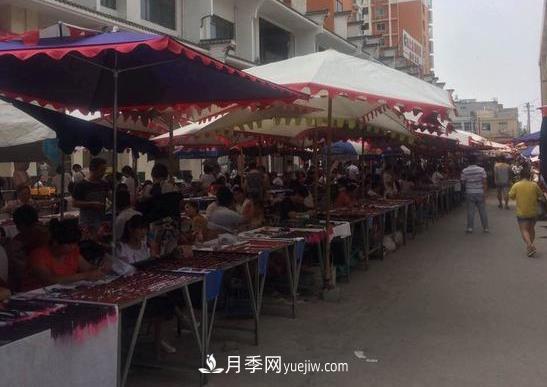 走进中国最大的玉石交易集散地:南阳镇平石佛寺(图3) 走进中国最大的玉石交易集散地:南阳镇平石佛寺(图3)